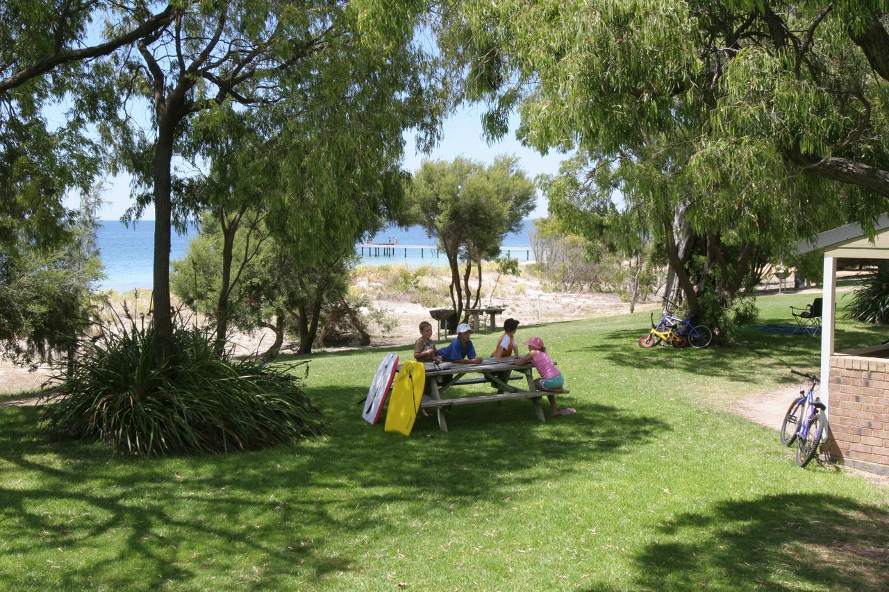 Siesta Park Holiday Resort Absolute Beachfront Resort Busselton Exterior foto
